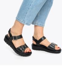 sandale ara  de chez Ara pour une marche tout en douceur.