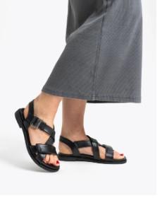 sandale ara  de chez Ara pour une marche tout en douceur.