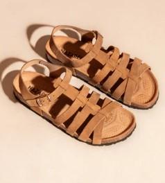 SANDALE NAZAREE en plus d'être ultra tendance c'est une chaussure remarquablement confortable.