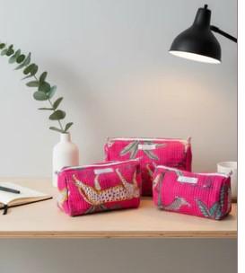 Trousse de toilette coton matelassé de chez Mademoiselle Azalée