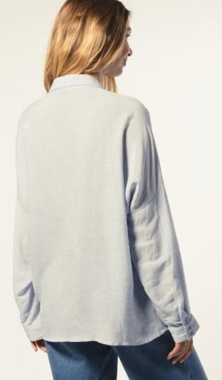 CHEMISE AUDE PALMA Chemise manches longues, coupe oversize et tissu léger viscose-lin.