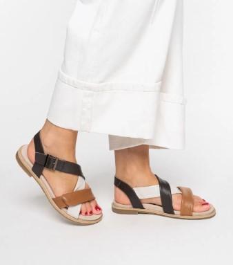 sandale ara  de chez Ara pour une marche tout en douceur.