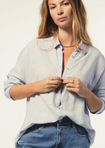 CHEMISE AUDE PALMA Chemise manches longues, coupe oversize et tissu léger viscose-lin.