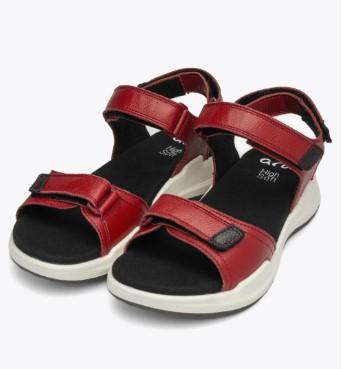 sandale ara  de chez Ara pour une marche tout en douceur.