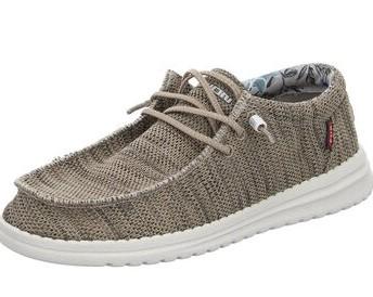 fusion superlight incroyablement légère et voute plantaire amovible.