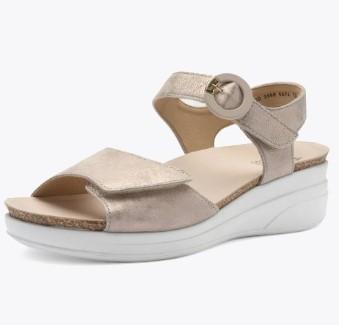 sandale ara  de chez Ara pour une marche tout en douceur.