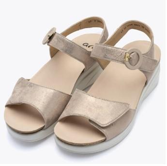 sandale ara  de chez Ara pour une marche tout en douceur.