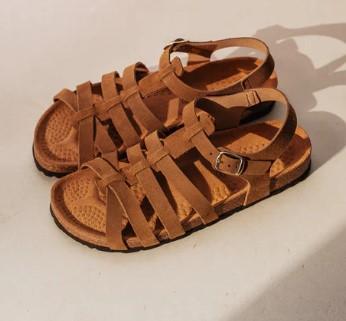 Sandale Bianca de chez Nazarée .élégance et confort.