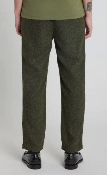 Pantalon Homme Ozzy Pant Kaki coupe tapered loose de chez PULLIN