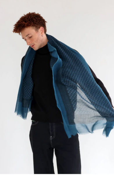 FOULARD EN LAINE PIERIC BLEU de chez MONSIEUR CHARLI