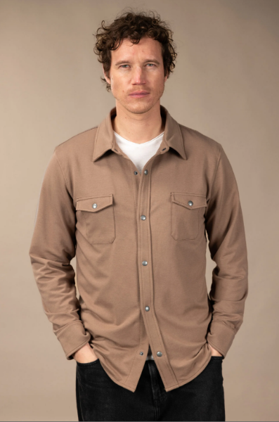 SURCHEMISE LEWIS de chez ANONYM APPAREL touché seconde peau