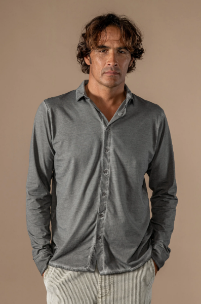 Chemise Ayden Délavée de chez ANONYM APPAREL Chemise en jersey 100% Coton Pima