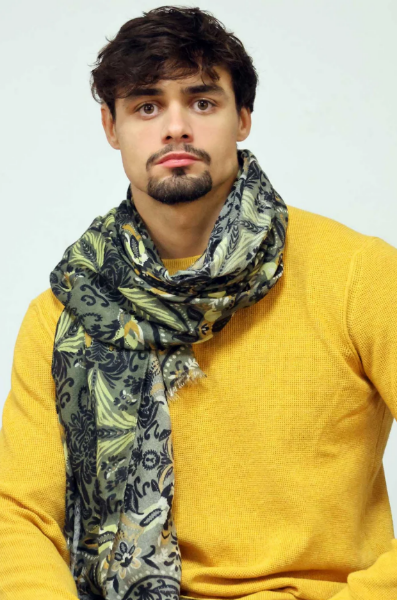 FOULARD EN LAINE NIELS OLIVE de chez MONSIEUR CHARLI