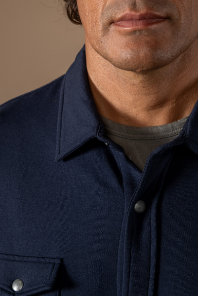 SURCHEMISE LEWIS de chez ANONYM APPAREL touché seconde peau