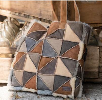 Sac  en véritable peau de mouton