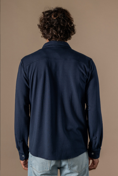 SURCHEMISE LEWIS de chez ANONYM APPAREL touché seconde peau