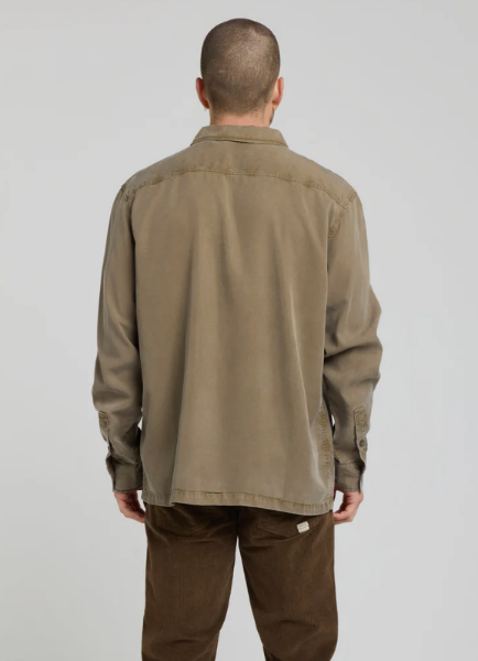 Chemise Cool Olive de chez PULLIN