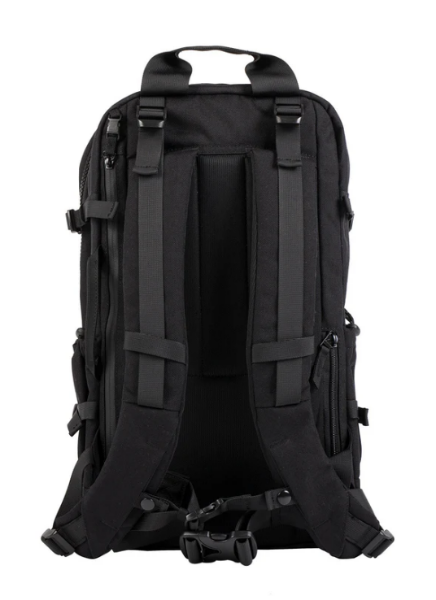 Traveler 36L - sac de voyage modulable à bretelles de chez DOUGHNUT