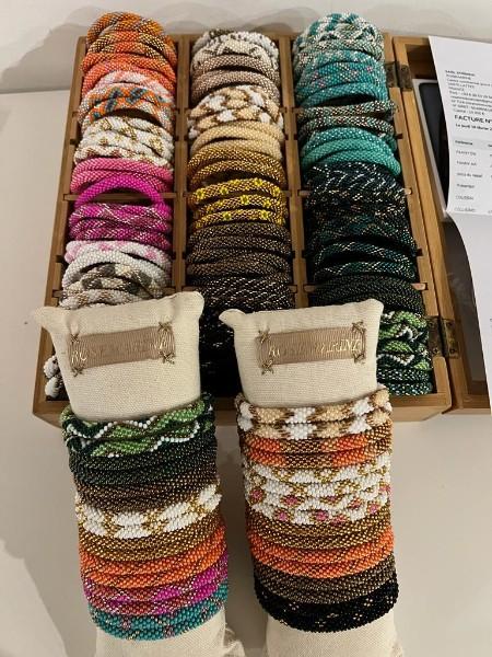 Joncs du Népal ou joncs bouddhiste fait artisanalement.