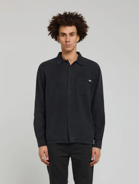Chemise Cool Black de chez PULLIN