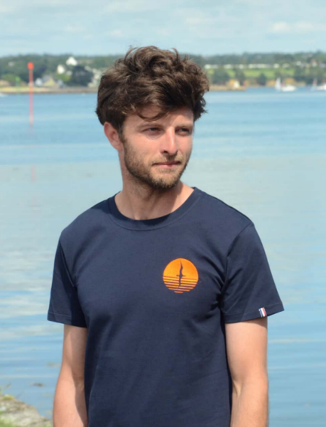 PETIT FRENCHY – Tee-shirt bleu de chez OPTIMIST'