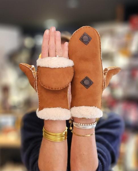 Gants en cuir (moufle et mitaine avec rabat aimanté) et véritable mouton 100%naturel 