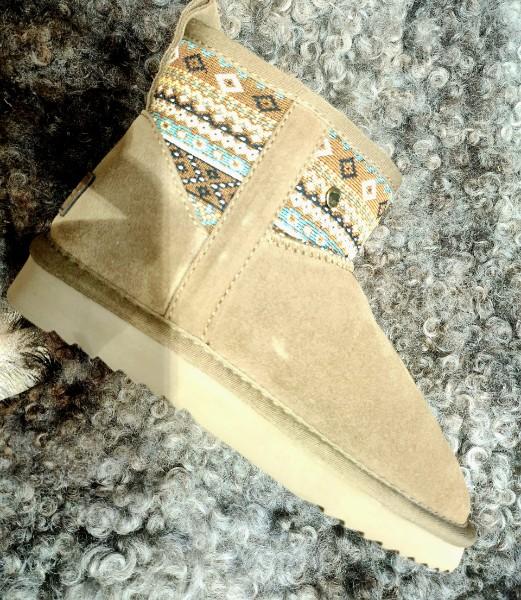 Bottine 100 %mouton pour un hiver au chaud.