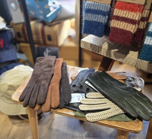 gants cuir intérieur cachemire ou mouton 100% naturel pour un confort inégalable.