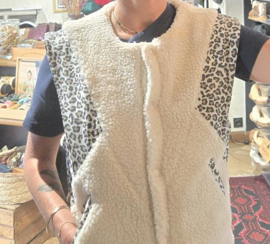 veste anouk et ninon Gino beige et empiècements léopard tout doudou
