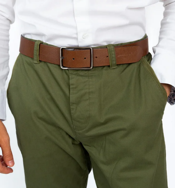 CEINTURE EN CUIR OTELO TAUPE de chez Monsieur Charli