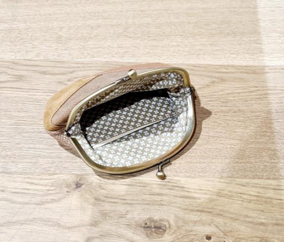 Grand porte monnaie en cuir Mila Louise modèle Oro .