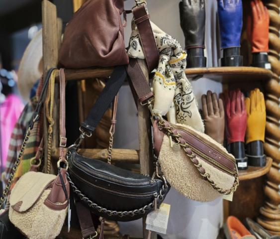 Sacs  Mila Louise cuir de haute qualité résistant et toujours original