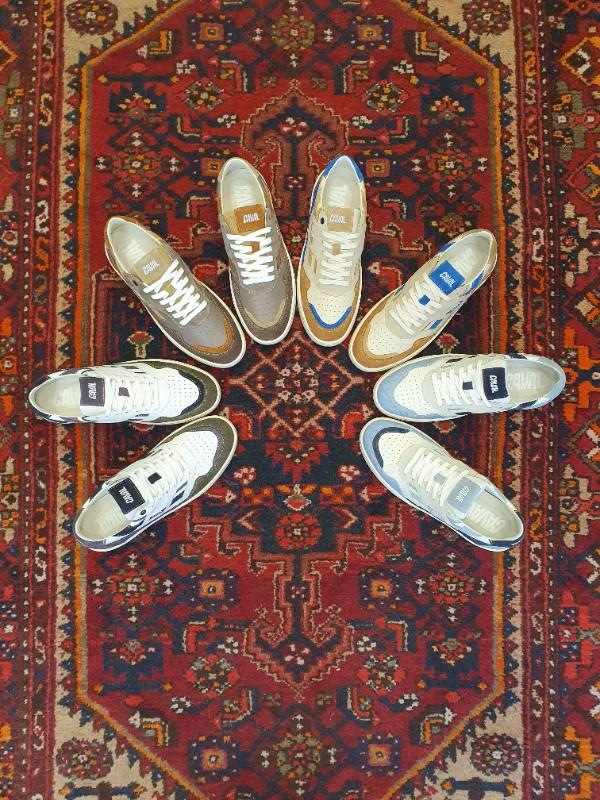 Sneakers CAVAL Urban Denim  asymétriques au look retro-sportswear et décontracté