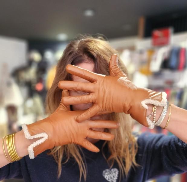 Gants en cuir d'agneau et véritable mouton 100%naturel les doigts bien au chaud.