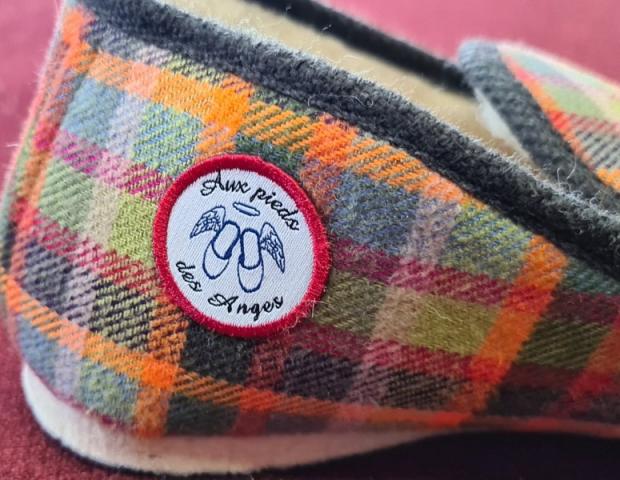 charentaises made in France ( la pantoufle du berry) matières 100%naturelles.