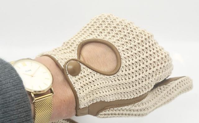 Gants en cuir de Cerf, une seconde peau pour conduire et avoir du style.