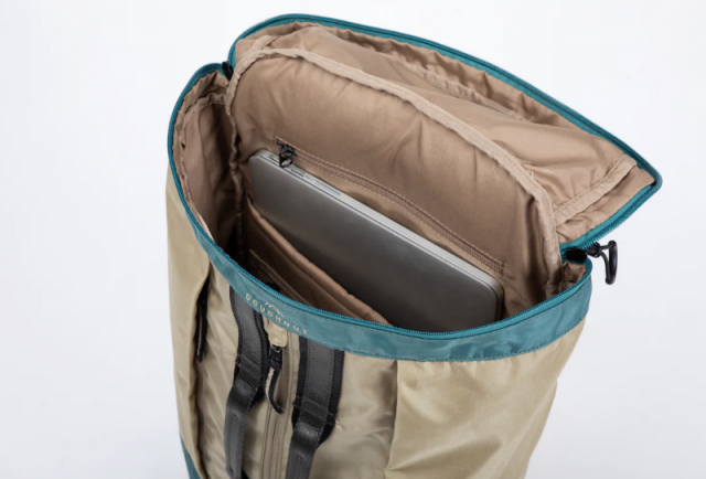 Sac de voyage DOUGHNUT Brisk -30 litres à bretelles et bandoulière - format pc15