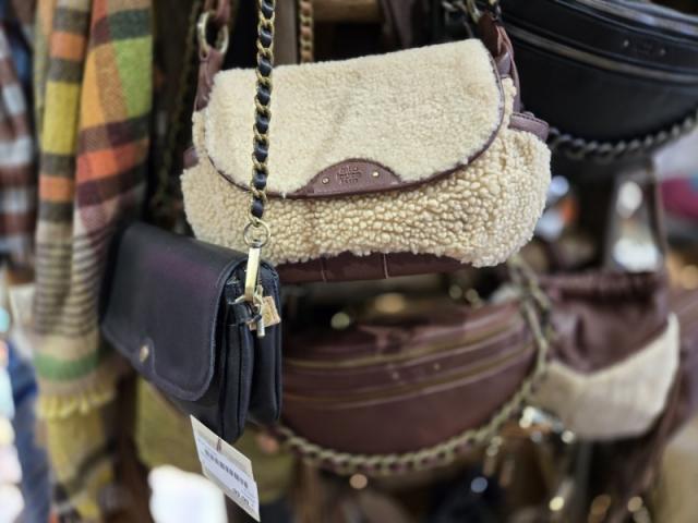 Sacs  Mila Louise cuir de haute qualité résistant et toujours original