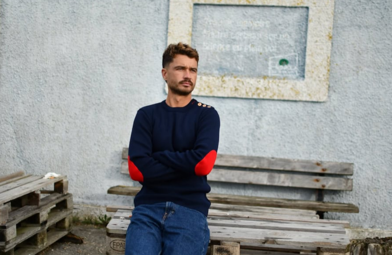 Pull marin homme marine CHICAGO Fabriqué en France  Coudes rouges de chez OPTIMIST'