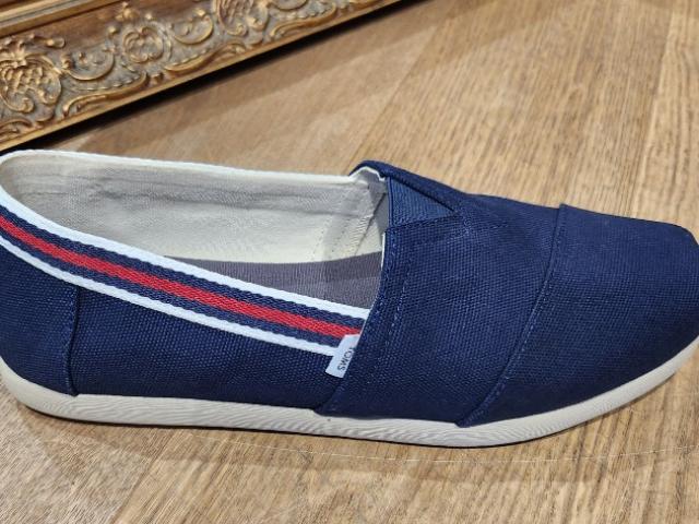 Espadrille Toms voute plantaire amovible semelle ultra souple.