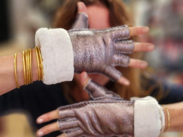 Gants (mitaine) en cuir métallisé  et véritable mouton 100%naturel l