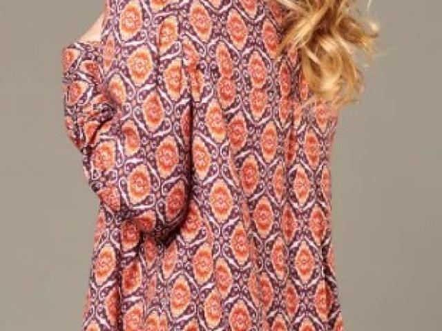 blouse storiatipic 100 % modal pour un confort optimal.SARA KALEI