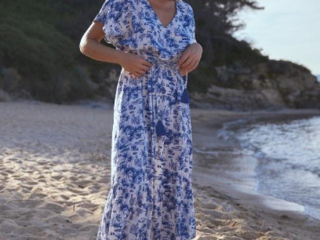 Robe longue d'été inspiration Toile de Jouy Balinaise, de la marque Française Gilis