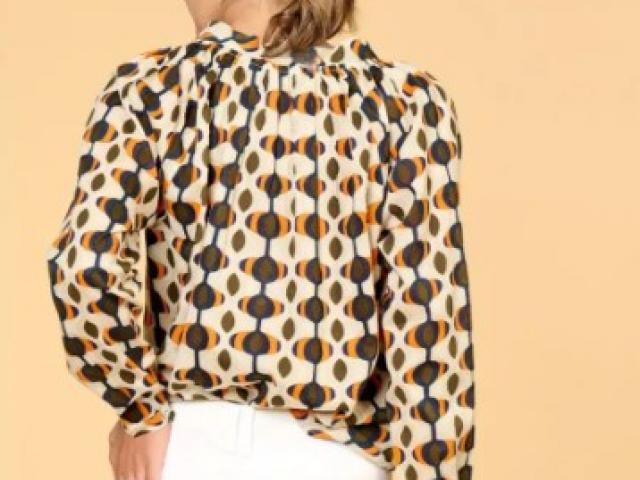 blouse storiatipic 100 % modal pour un confort optimal.