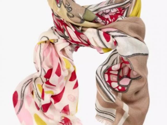 foulard martine de chez storiatipic, metières 100% naturelles