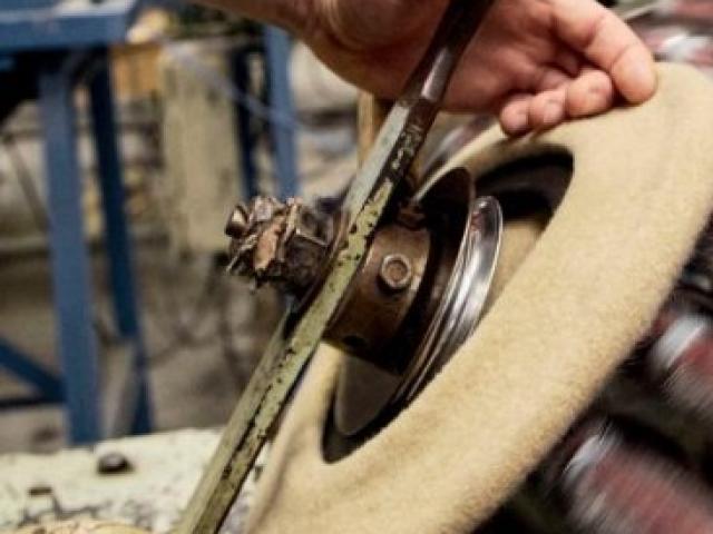 béret, casquette, bonnet Laulhère  style et qualité authentique .