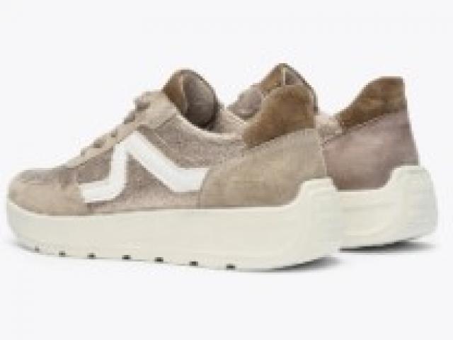 basket Ara chausseur depuis 1949 confort optimal pour une marche tout en douceur