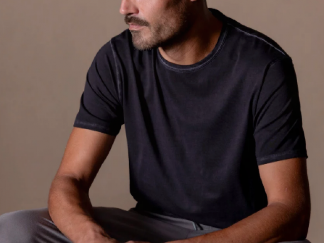 Tee-shirt ANONYM APPAREL col rond en Mid jersey délavé