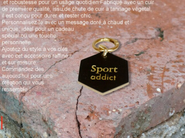 Porte clefs Ethan Porte clefs en cuir lisse à tannage végétal avec message