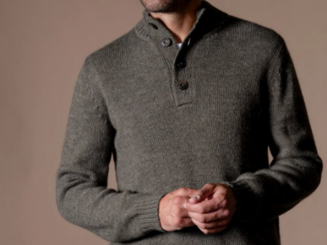 PULL ISAAC de chez ANONYM APPAREL Pull col camionneur boutonné en laine toute douce